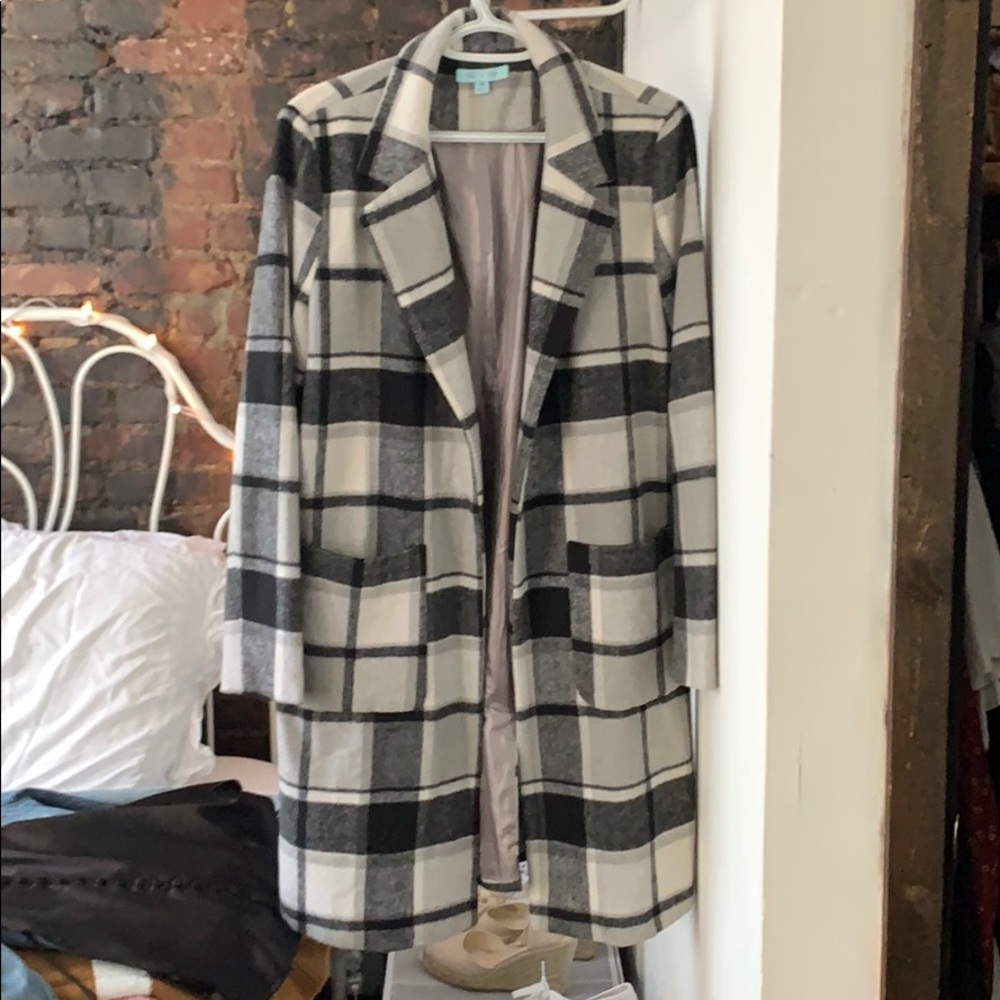 Black grey and white plaid coat!